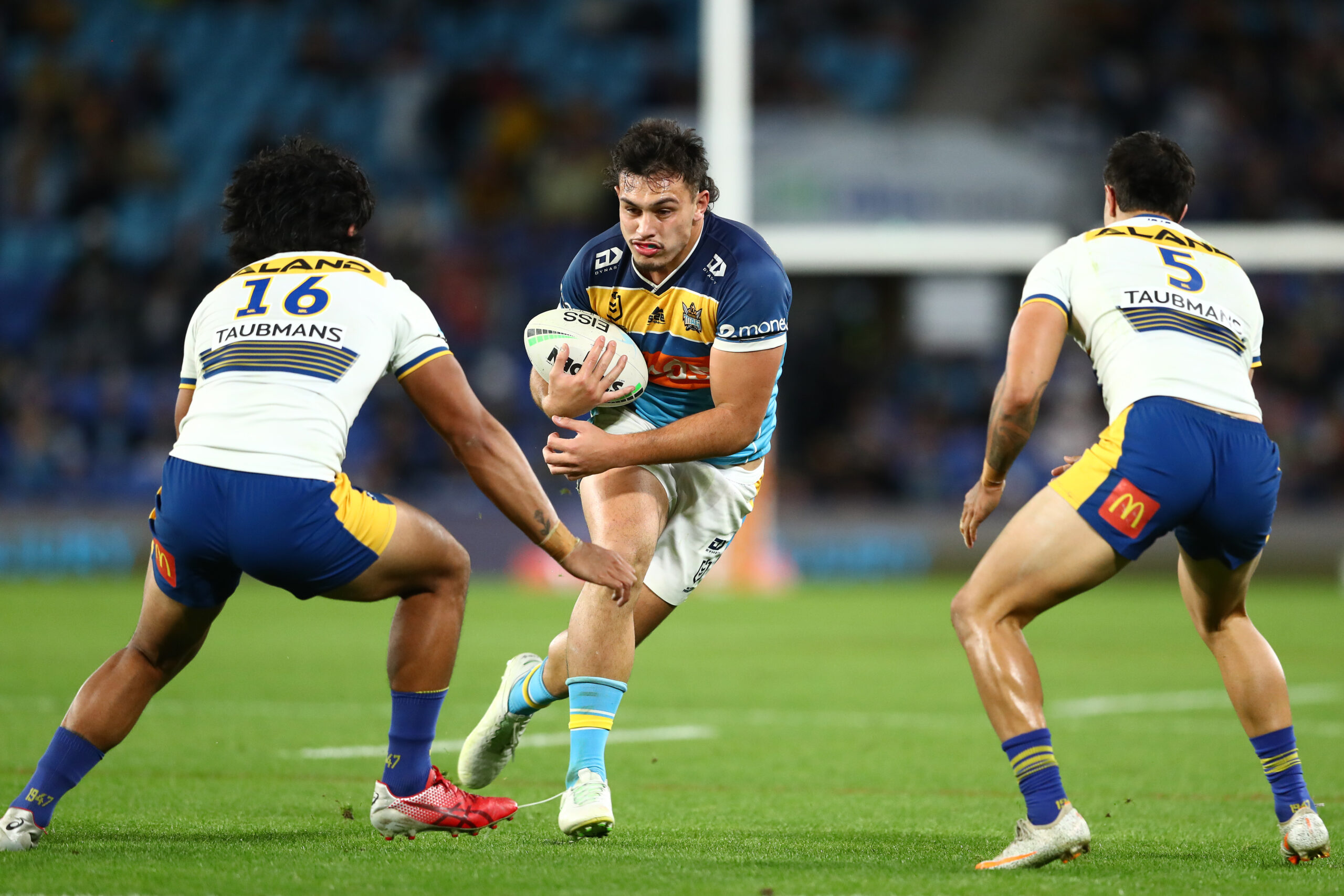NRL Notepad: Dolphins & Eels edge defence, Raiders hooker rotation & more  Sharks stuff - Rugby League Writers