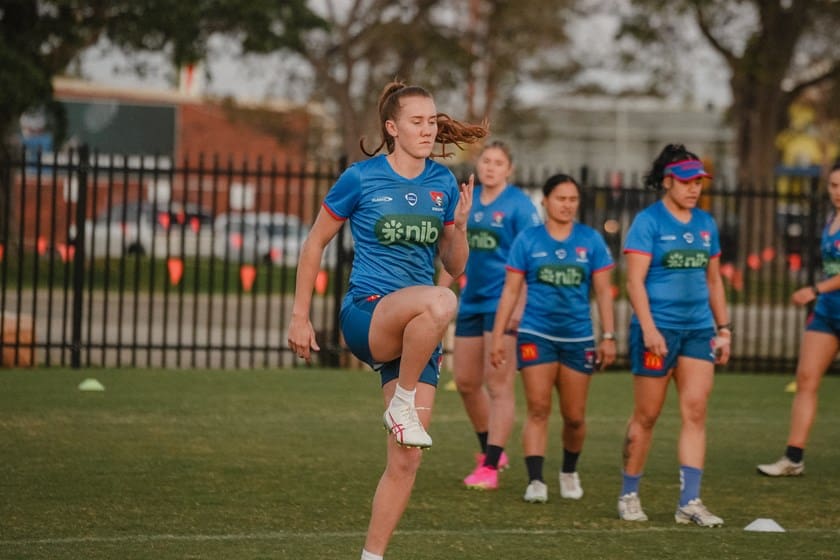 https://www.zerotackle.com/wp-content/uploads/2024/05/Tamika-Upton-in-action-for-the-Newcastle-Knights-NRLW.-Photo-Knights-Media.jpg